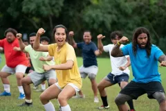 Chi segna vince, Kaimana e Hio Pelesasa in una scena del film