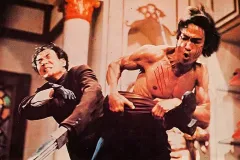 I tre dell'Operazione Drago, Bruce Lee in una sequenza del film