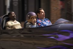 Il magico mondo di Harold, Zachary Levy, Lil Rel Howery e Benjamin Bottani in un momento del film