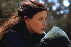 Il Signore degli Anelli - La compagnia dell'Anello, Liv Tyler in un momento del film