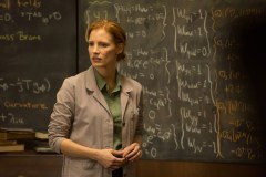 Interstellar, Jessica Chastain in un momento del film di Christopher Nolan