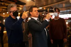 Mission: Impossible - Dead Reckoning - Parte uno, il regista Christopher McQuarrie sul set del film con Tom Cruise