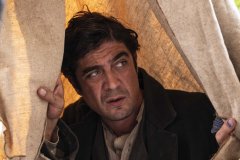 Modì - Tre giorni sulle ali della follia, Riccardo Scamarcio in una foto del film