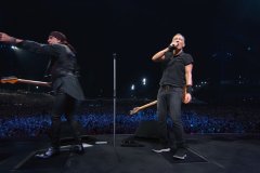 Road Diary: Bruce Springsteen and the E Street Band, Springsteen e Steven Van Zandt sul palco