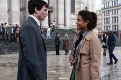 The Flash, Ezra Miller e Kiersey Clemons in una scena del film