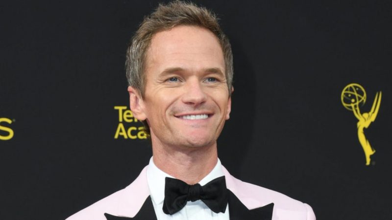 UNCOUPLED: NEIL PATRICK HARRIS, QUARANTENNE GAY SINGLE NELLA NUOVA SERIE NETFLIX